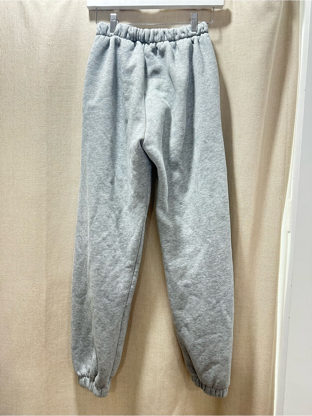TIC TOC Cozy Fleece Jogger Sweatpants
Size Small • Gray • Soft Lounge Pants - Picture 5 of 6